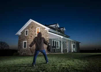 20 Ways to Ensure That Your Home Safe