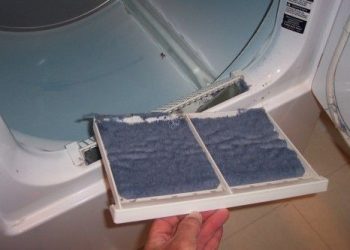 clean dryer lint trap