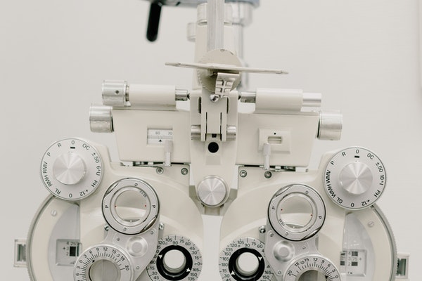 A ophthalmology machine